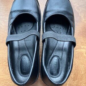 Keen Mary Jane Clogs Trail Shoes